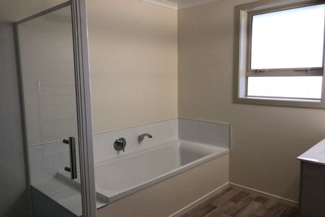 Photo of property in 5 Kinnaird Close, Alexandra, 9320