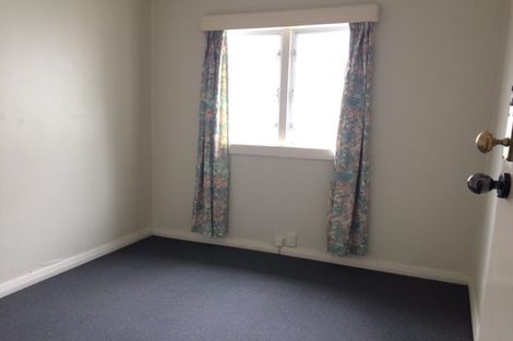Photo of property in 3215 Great North Road, New Lynn, Auckland, 0600