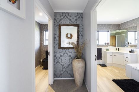 Photo of property in 281 Waihi Road, Hawera, 4673