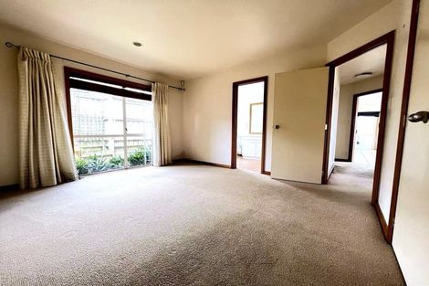 Photo of property in 1/16 Glanworth Place, Dannemora, Auckland, 2016
