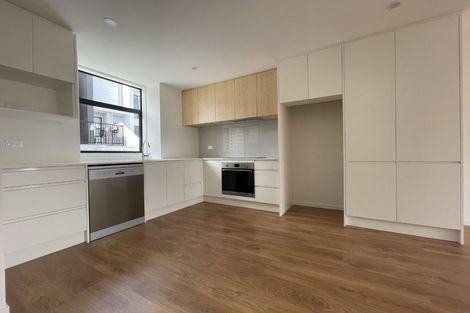 Photo of property in 7c Reg Pearce Way, Glen Innes, Auckland, 1072