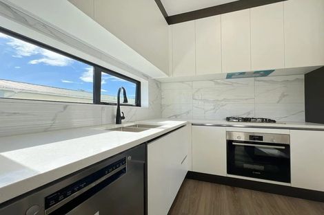 Photo of property in 30d Tudor Road, Henderson, Auckland, 0610