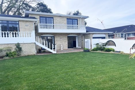 Photo of property in 1/25 James Evans Drive, Northcote, Auckland, 0627