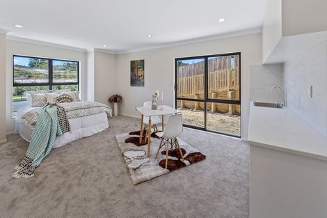 Photo of property in 28 Celestial Crescent, Orewa, 0931