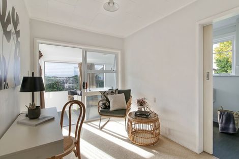 Photo of property in 66 Ferguson Street, Awapuni, Palmerston North, 4412