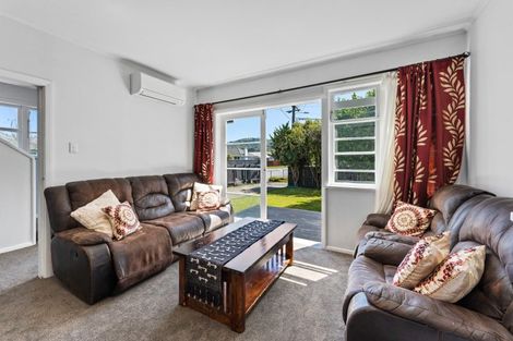 Photo of property in 44 Athlone Crescent, Avalon, Lower Hutt, 5011