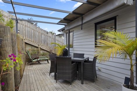Photo of property in 4 Brownlee Place, Pukekohe, 2120