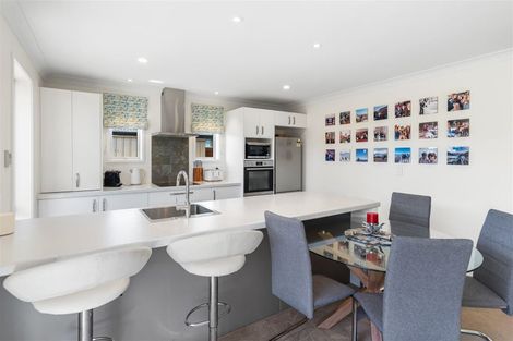 Photo of property in 3a Shillingford Boulevard, Rolleston, 7615