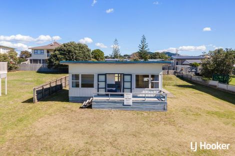 Photo of property in 96 Bway Road, Waihi Beach, 3611