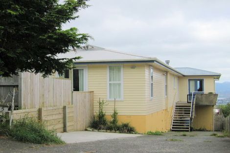 Photo of property in 5 Fortunatus Street, Brooklyn, Wellington, 6021