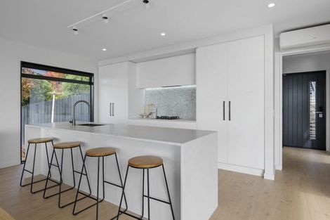 Photo of property in 3 Selleck Street, Mount Pleasant, Christchurch, 8081