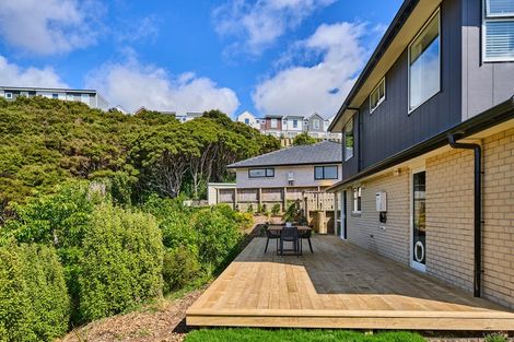 Photo of property in 10 Topsail Way, Whitby, Porirua, 5024