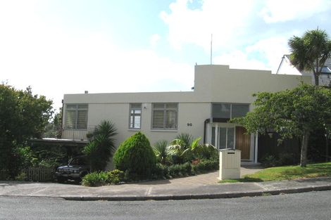 Photo of property in 90 Parr Terrace, Castor Bay, Auckland, 0620