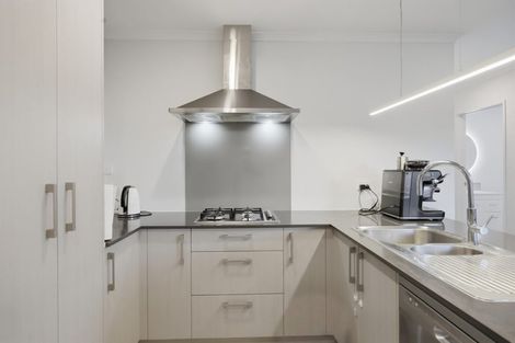 Photo of property in 16 Harore Road, Takanini, 2112