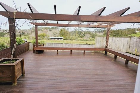 Photo of property in 8 Irongate Avenue, Ranui, Auckland, 0612