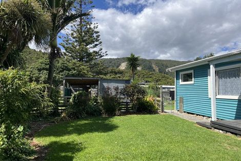 Photo of property in 2 Curtis Street, Hector, 7822