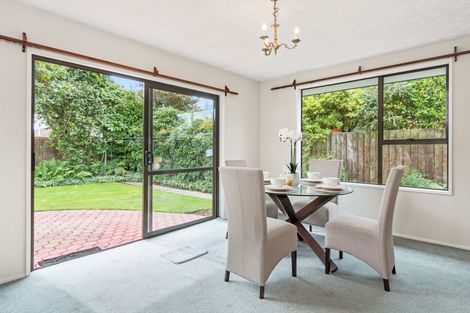 Photo of property in 28 Montclare Avenue, Ilam, Christchurch, 8041