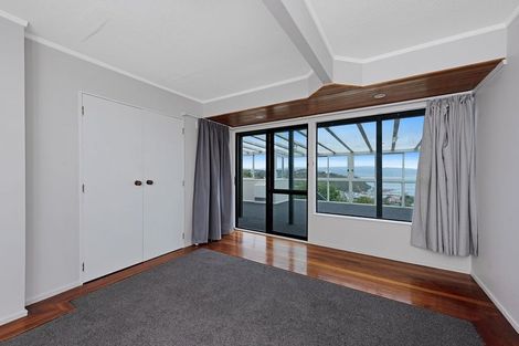Photo of property in 52 Frobisher Street, Island Bay, Wellington, 6023