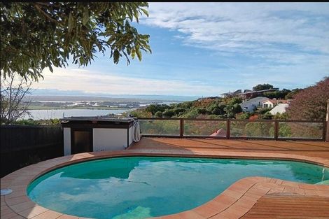 Photo of property in 6 Brigid Place, Mount Pleasant, Christchurch, 8081