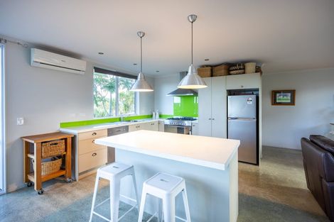 Photo of property in 16 Riverglen Road, Waipu, 0510