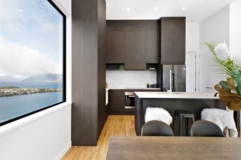 Photo of property in 5 Lancewood Lane, Queenstown, 9300