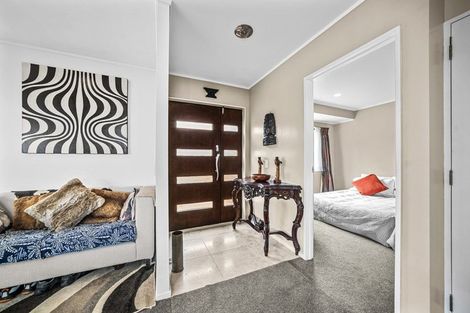 Photo of property in 195a Browns Bay Road, Browns Bay, Auckland, 0630