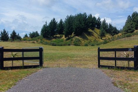 Photo of property in 25 Truebridge Drive, Waitarere, Levin, 5510