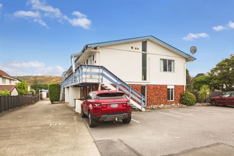 Photo of property in 10/35 Mana Esplanade, Paremata, Porirua, 5026