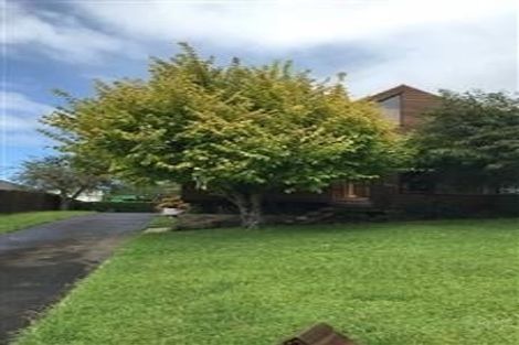 Photo of property in 9 Marina View Drive, West Harbour, Auckland, 0618