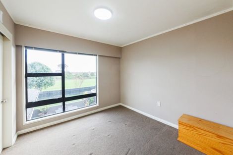 Photo of property in 50 Kentucky Way, Awapuni, Palmerston North, 4412