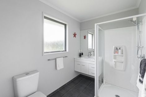 Photo of property in 68 Bruce Road, Levin, 5510