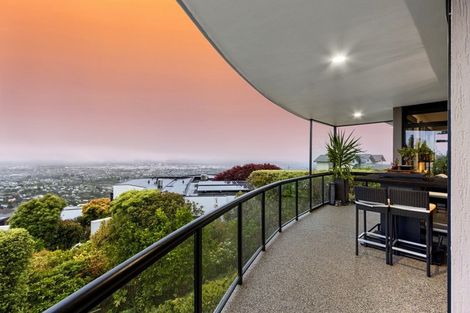 Photo of property in 18 Harry Ell Drive, Cashmere, Christchurch, 8022