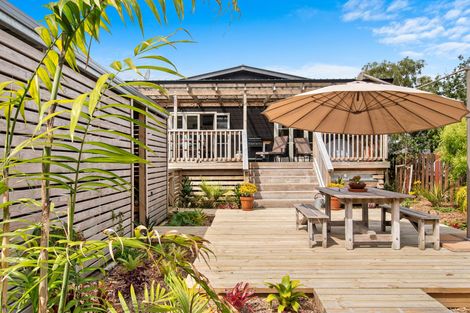Photo of property in 44 Hillview Road, Waihi Beach, 3611