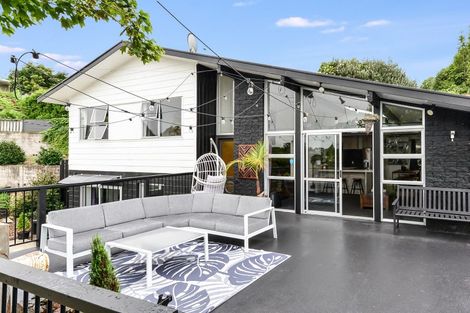 Photo of property in 11 Caernarvon Street, Dinsdale, Hamilton, 3204