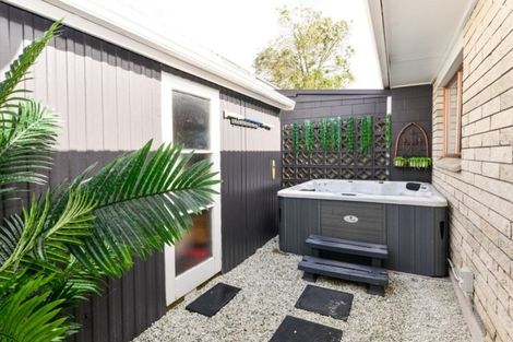 Photo of property in 9 Beerescourt Road, Beerescourt, Hamilton, 3200