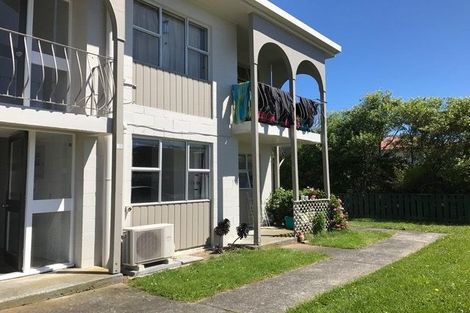 Photo of property in 2/11 Trafalgar Street, Johnsonville, Wellington, 6037
