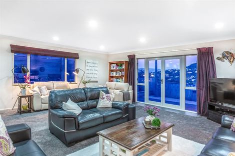 Photo of property in 53 Staithes Drive North, Whitby, Porirua, 5024