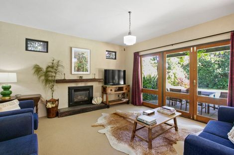 Photo of property in 7-9 Mace Terrace, Oakura, 4314