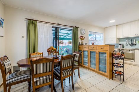 Photo of property in 2/27 Rogan Street, Mount Roskill, Auckland, 1041