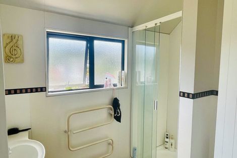 Photo of property in 12a Redwood Avenue, Tawa, Wellington, 5028