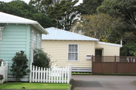 Photo of property in 233 Coronation Avenue, Welbourn, New Plymouth, 4310