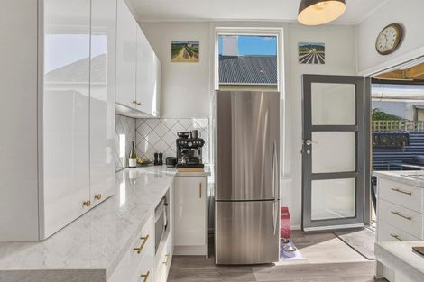 Photo of property in 37 Prince Albert Road, Saint Kilda, Dunedin, 9012