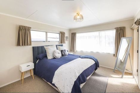 Photo of property in 80 John F Kennedy Drive, Milson, Palmerston North, 4414