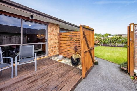 Photo of property in 5 Marlin Terrace, Bell Block, New Plymouth, 4312
