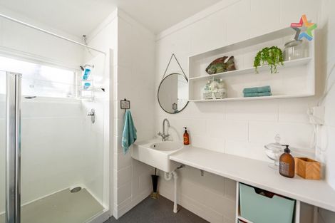 Photo of property in 57 Oroua Street, Eastbourne, Lower Hutt, 5013