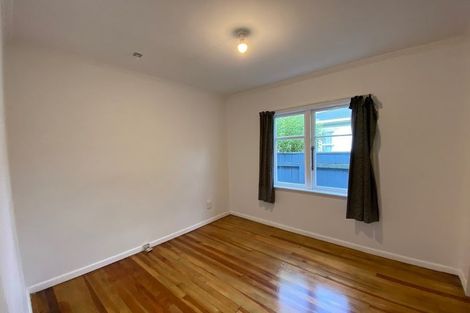 Photo of property in 162 Wainuiomata Road, Wainuiomata, Lower Hutt, 5014