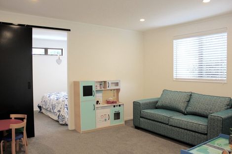 Photo of property in 99c Captain Scott Road, Glen Eden, Auckland, 0602