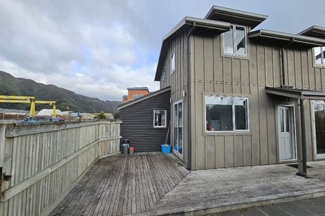 Photo of property in 4/50 Elizabeth Street, Moera, Lower Hutt, 5010