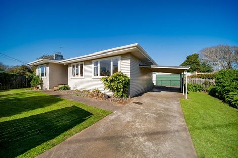 Photo of property in 8 Reid Avenue, Hawera, 4610