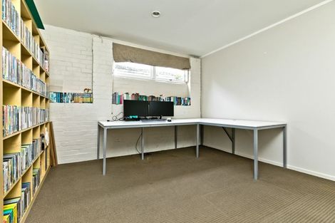 Photo of property in 1/123 Millbrook Road, Sunnyvale, Auckland, 0612